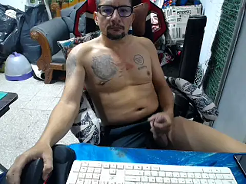 Snapshot of alexam_gal@xh chatting on March 2025 11:38:02 PM alexam galxh online show from March 2025 11:38:02 PM