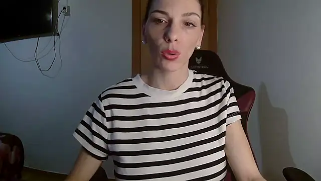 Vampirosa online show from February 2026 07:42:02 PM