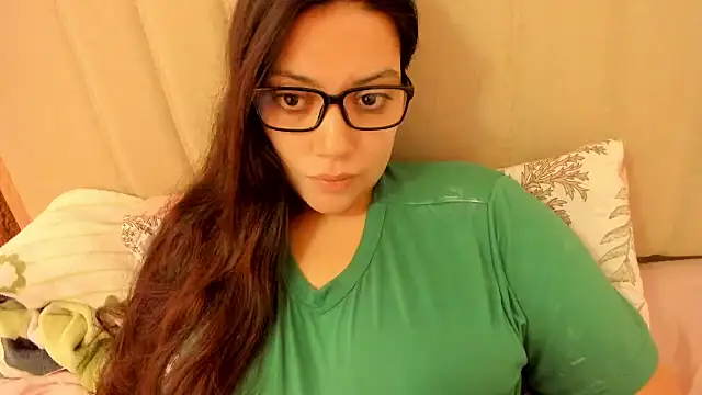 Snapshot of roniewester chatting on October 2025 11:56:02 AM roniewester online show from October 2025 11:56:02 AM