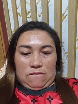LalaiAsian online show from May 2026 11:31:01 PM