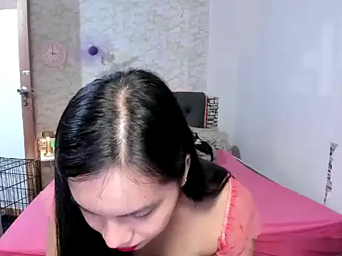 Hebefemme online show from September 2025 06:57:01 PM