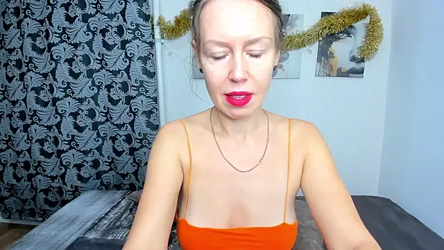 Snapshot of BrendaCain chatting on January 2025 01:11:01 AM BrendaCain online show from January 2025 01:11:01 AM