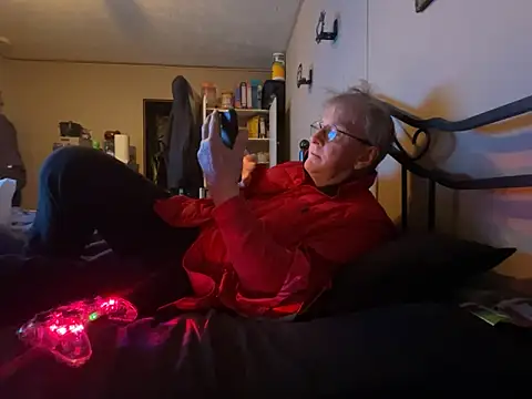 jck1m0t online show from December 2025 01:33:01 AM