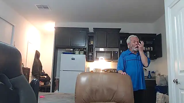 Snapshot of rockpoint69 chatting on November 2025 11:09:01 PM rockpoint69 online show from November 2025 11:09:01 PM