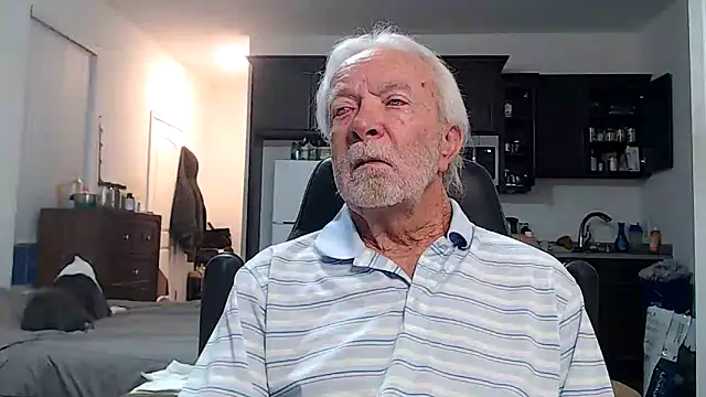 Snapshot of rockpoint69 chatting on December 2025 01:09:02 PM rockpoint69 online show from December 2025 01:09:02 PM