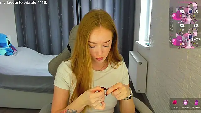 Hot Mia  online show from June 2026 09:56:02 AM
