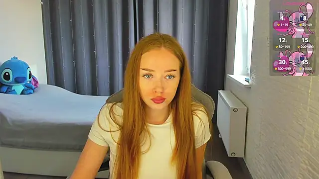 Hot Mia  online show from June 2026 10:18:02 AM