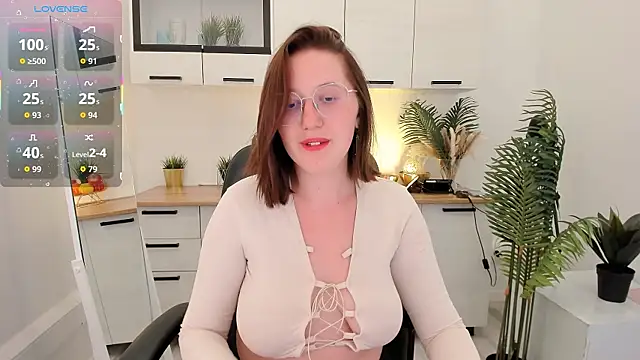 Snapshot of Charmy_Gracy chatting on April 2026 06:14:02 PM Charmy Gracy online show from April 2026 06:14:02 PM