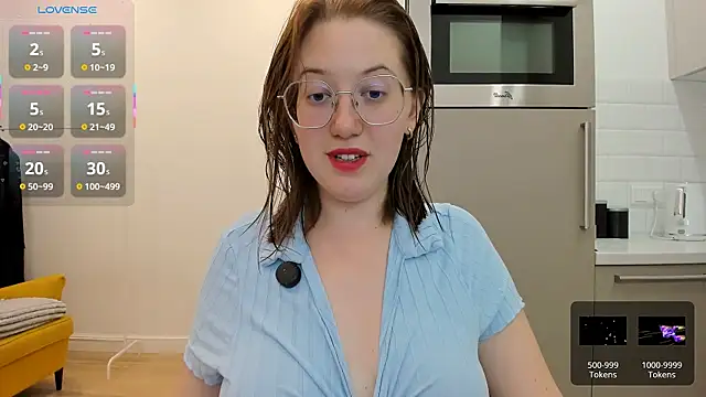 Snapshot of Charmy_Gracy chatting on July 2026 09:29:02 AM Charmy Gracy online show from July 2026 09:29:02 AM