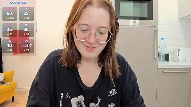 Snapshot of Charmy_Gracy chatting on July 2026 11:17:01 AM Charmy Gracy online show from July 2026 11:17:01 AM