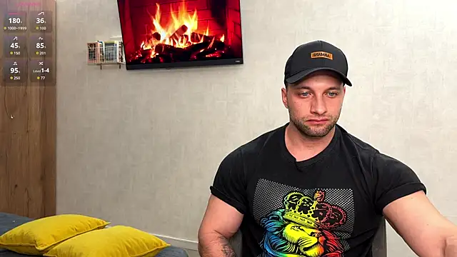 michaelbradleu online show from April 2026 08:28:01 PM