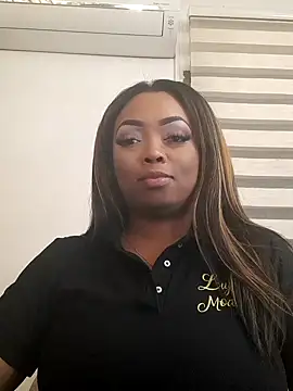 sweetlinddsay online show from September 2025 11:59:01 PM