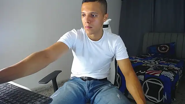 DavidAngell7 online show from February 2025 03:53:01 AM