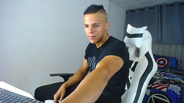 DavidAngell7 online show from February 2025 04:47:01 AM