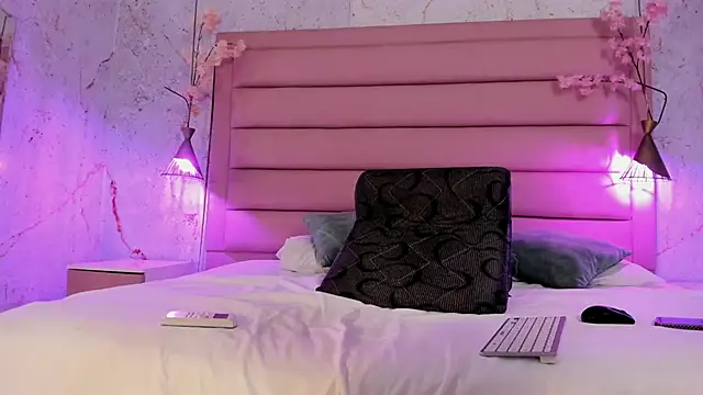 Scarleett 22 online show from December 2025 08:05:01 PM