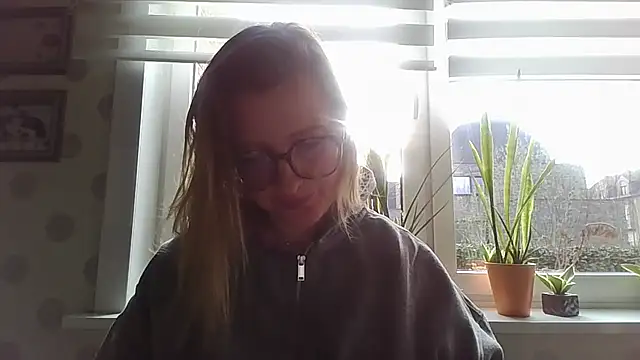 LiquidLeonie online show from March 2026 07:46:02 AM