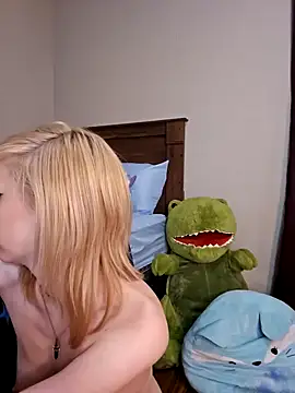 Snapshot of AmethystFoxx chatting on January 2025 12:54:02 AM AmethystFoxx online show from January 2025 12:54:02 AM