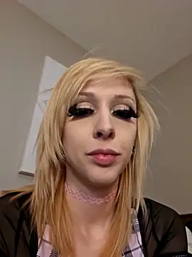 Snapshot of AmethystFoxx chatting on February 2025 05:53:02 PM AmethystFoxx online show from February 2025 05:53:02 PM