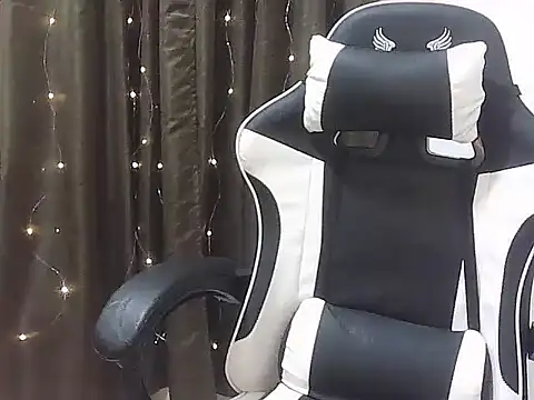 Snapshot of wild_amber25 chatting on February 2026 01:29:02 PM wild amber25 online show from February 2026 01:29:02 PM