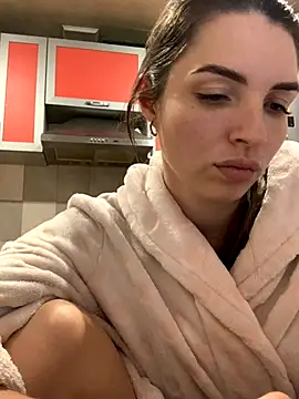 SeducingYoghourt online show from November 2025 02:21:02 PM