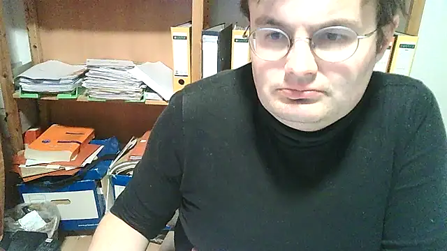 Snapshot of makau1 chatting on December 2024 07:55:01 PM makau1 online show from December 2024 07:55:01 PM