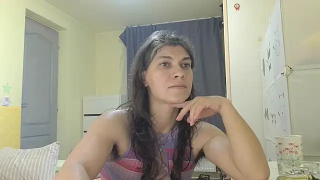 Snapshot of MercyLove chatting on January 2026 05:05:01 PM MercyLove online show from January 2026 05:05:01 PM