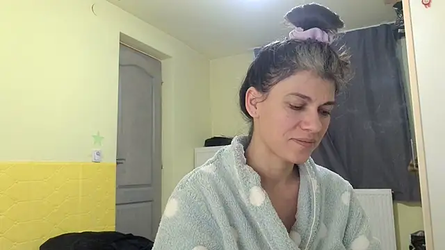 Snapshot of MercyLove chatting on February 2026 02:38:02 PM MercyLove online show from February 2026 02:38:02 PM