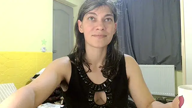 Snapshot of MercyLove chatting on April 2026 05:30:01 PM MercyLove online show from April 2026 05:30:01 PM