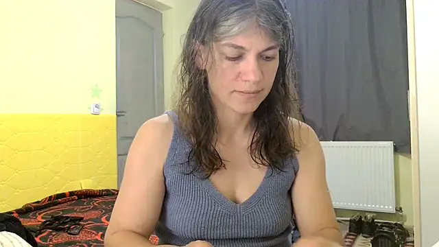 Snapshot of MercyLove chatting on April 2026 01:06:01 PM MercyLove online show from April 2026 01:06:01 PM