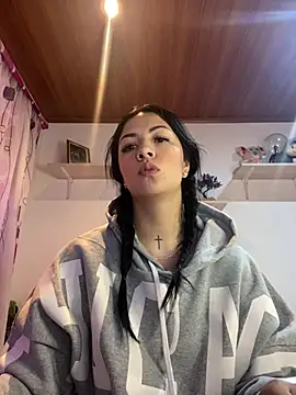 MadisonCambel online show from December 2024 01:22:02 PM