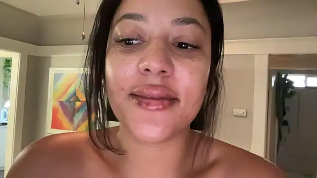 Snapshot of dreamyriri chatting on June 2026 02:08:01 PM dreamyriri online show from June 2026 02:08:01 PM