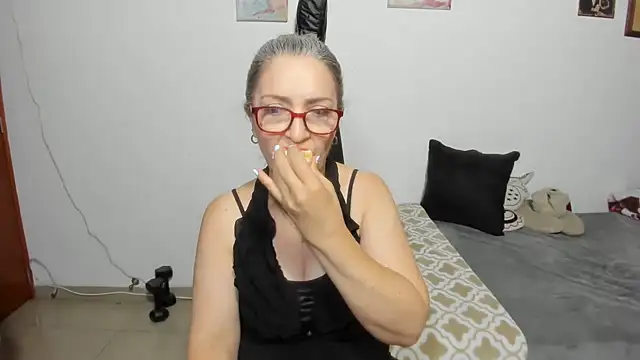 D-yanamilf online show from October 2025 08:15:02 AM