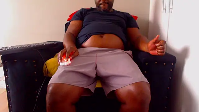 Snapshot of zuluboyxx chatting on April 2026 08:14:01 AM zuluboyxx online show from April 2026 08:14:01 AM