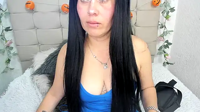 Snapshot of Tania_mature chatting on October 2025 05:57:02 PM Tania mature online show from October 2025 05:57:02 PM