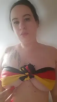 Snapshot of Tinka-Bella-Privat chatting on June 2026 03:39:01 AM Tinka-Bella-Privat online show from June 2026 03:39:01 AM