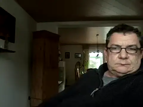 Nobbie444 online show from March 2026 12:33:01 PM