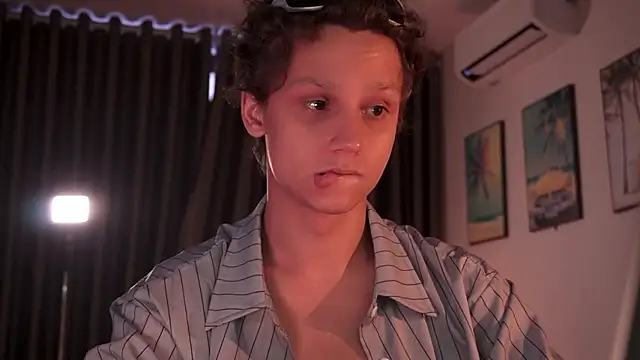 Snapshot of Nicky_neal chatting on March 2026 11:16:01 PM Nicky neal online show from March 2026 11:16:01 PM