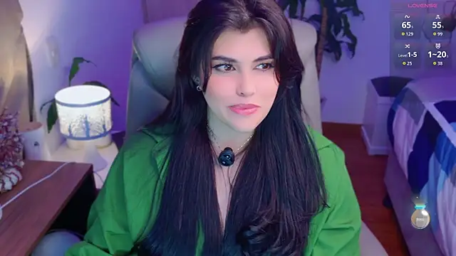 Snapshot of Alyaa_s chatting on June 2026 12:06:01 AM Alyaa s online show from June 2026 12:06:01 AM