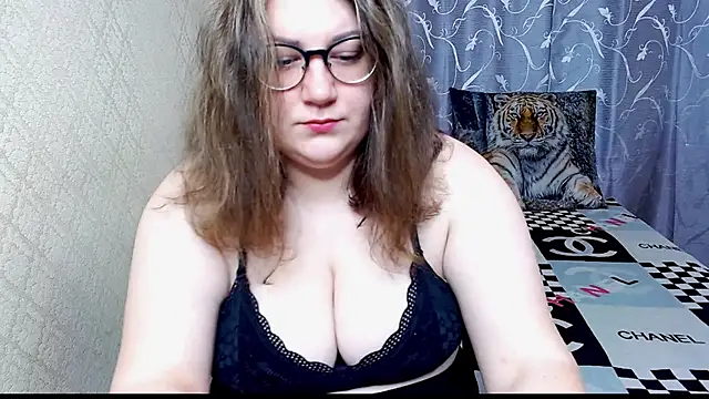 Snapshot of Sindy_Jeniceee chatting on June 2026 04:01:01 PM Sindy Jeniceee online show from June 2026 04:01:01 PM