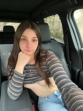 Snapshot of DoriDeluxe66 chatting on February 2025 05:04:01 PM DoriDeluxe66 online show from February 2025 05:04:01 PM