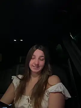 Snapshot of DoriDeluxe66 chatting on October 2025 12:22:02 AM DoriDeluxe66 online show from October 2025 12:22:02 AM