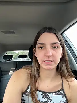 Snapshot of DoriDeluxe66 chatting on October 2025 10:39:02 AM DoriDeluxe66 online show from October 2025 10:39:02 AM