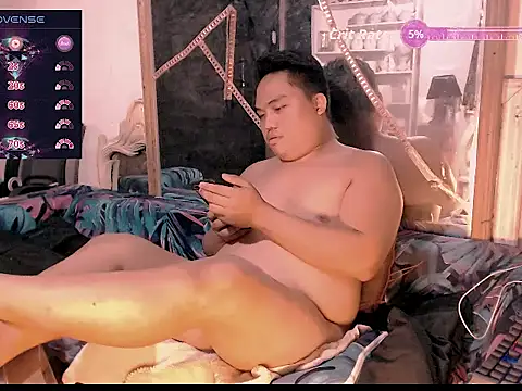 Snapshot of Hardking_69 chatting on February 2026 10:03:01 PM Hardking 69 online show from February 2026 10:03:01 PM