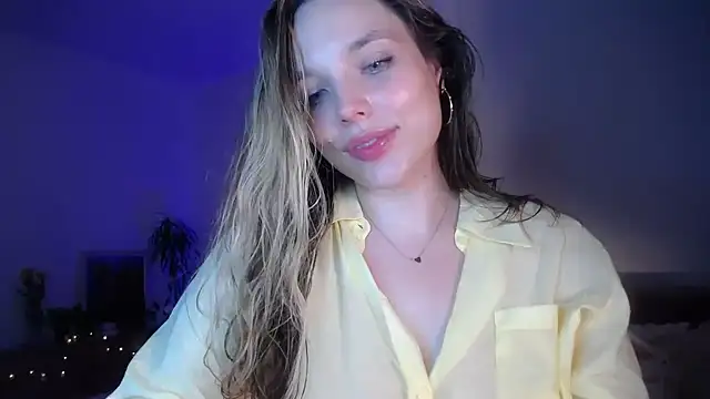Snapshot of Sara_Browney chatting on July 2026 01:34:01 AM Sara Browney online show from July 2026 01:34:01 AM