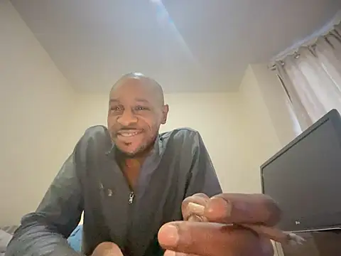 CuzzyB69 online show from February 2025 04:51:01 PM