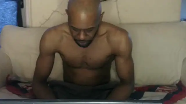 CuzzyB69 online show from April 2026 06:13:01 AM