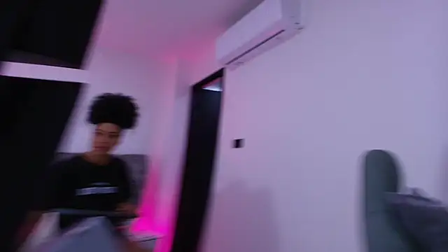 naia blessed online show from November 2025 07:25:01 PM