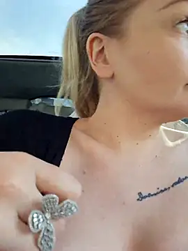 Bondgirl 013 online show from September 2025 12:50:02 PM