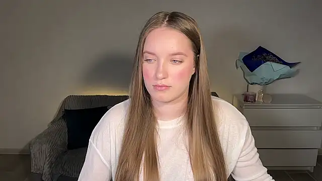 EvaMaddison online show from March 2026 05:31:02 PM