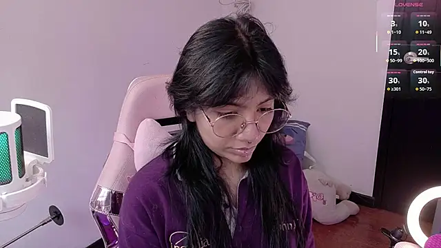Snapshot of Nami_usagi chatting on June 2026 03:31:02 PM Nami usagi online show from June 2026 03:31:02 PM